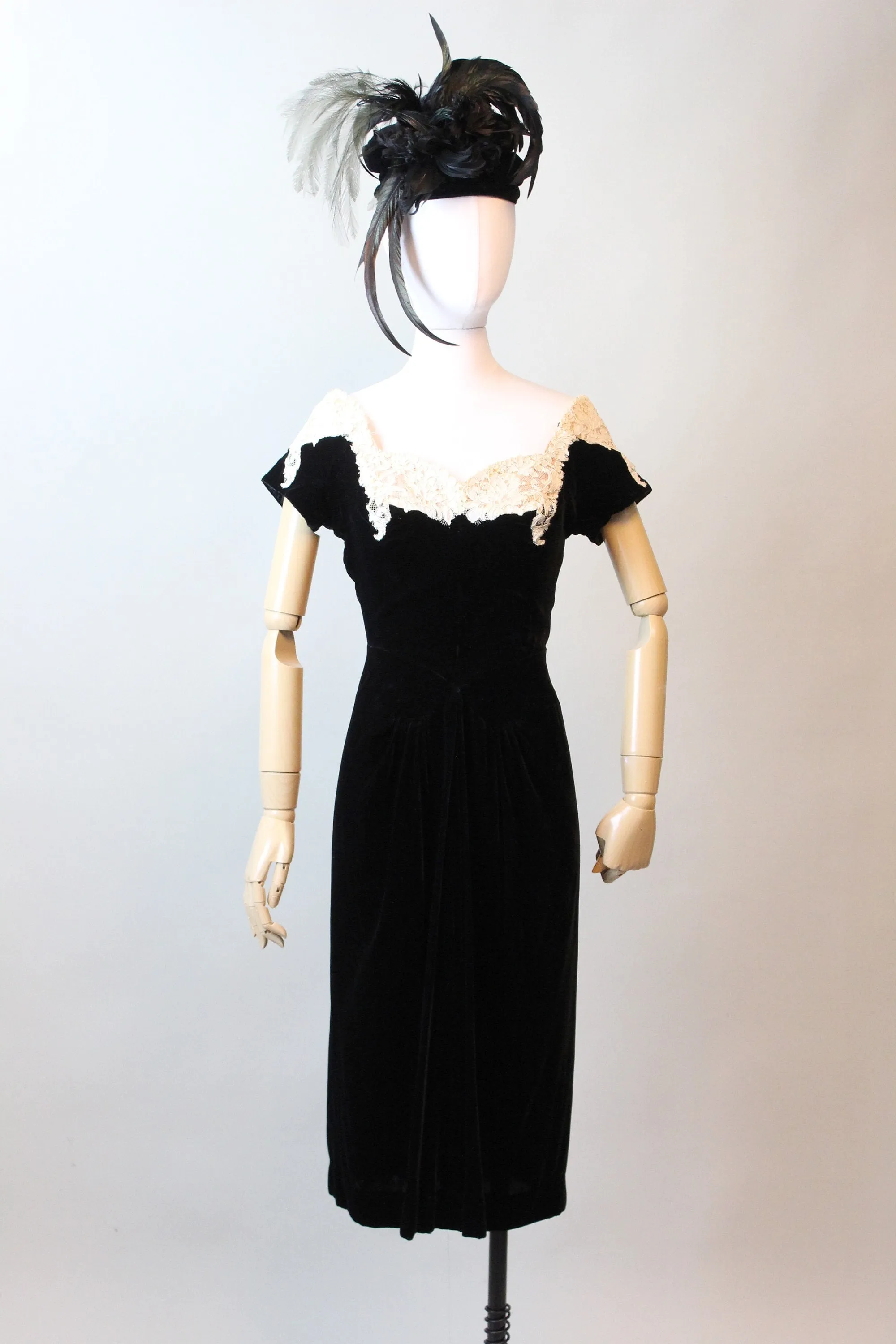 1950s DOROTHY O'HARA velvet lace dress small | new fall