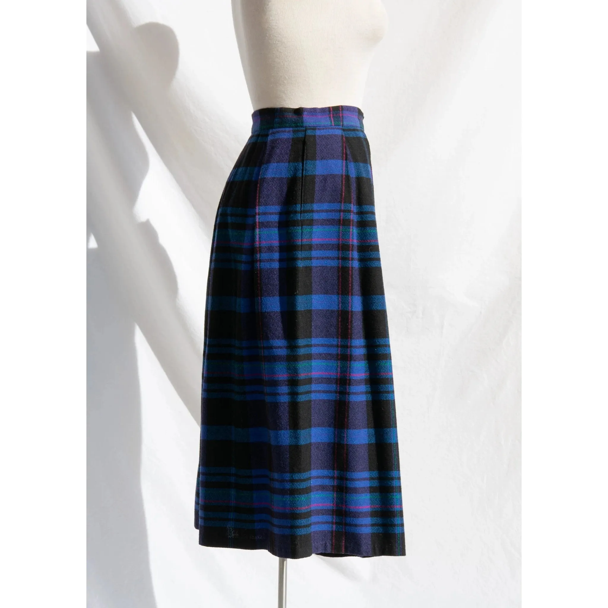 DIANE VON FURSTENBERG Vintage Purple Plaid Pleated Skirt | Size Vintage 10 - Small