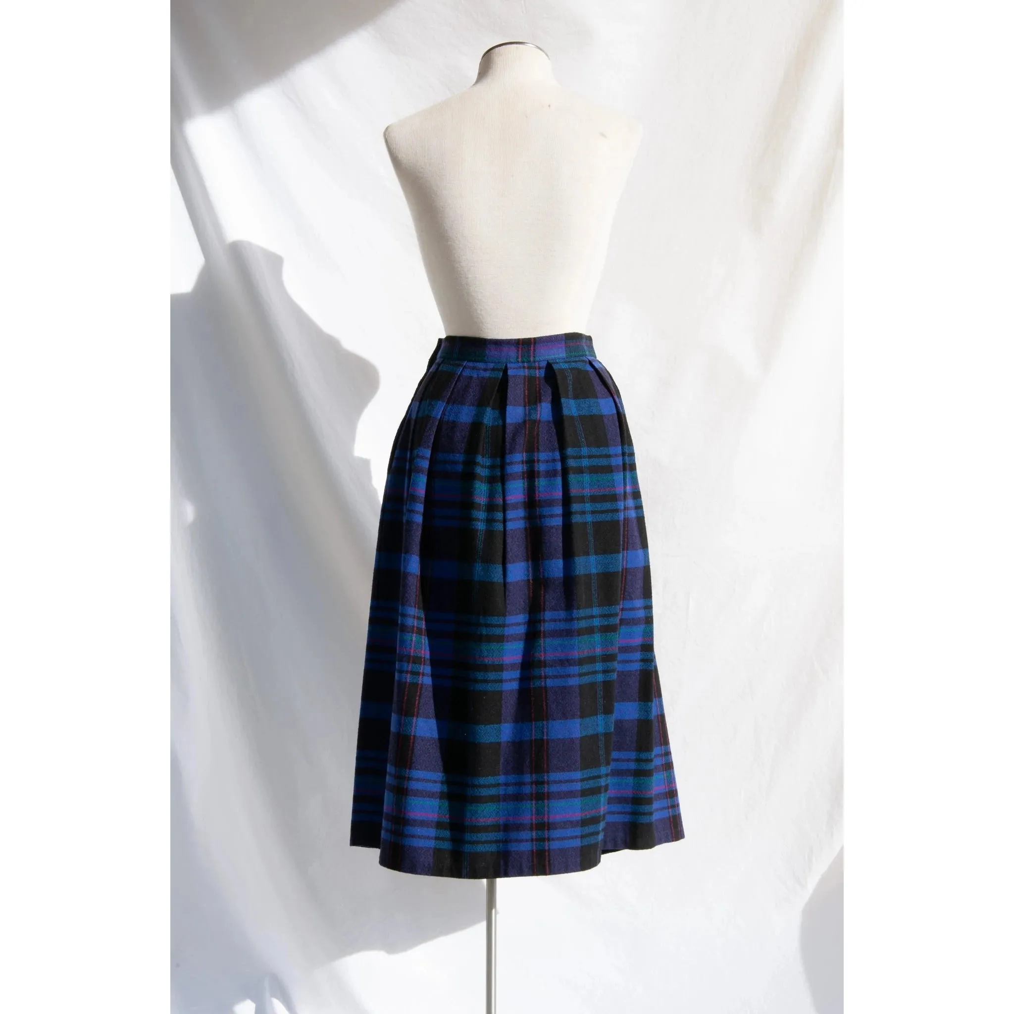 DIANE VON FURSTENBERG Vintage Purple Plaid Pleated Skirt | Size Vintage 10 - Small