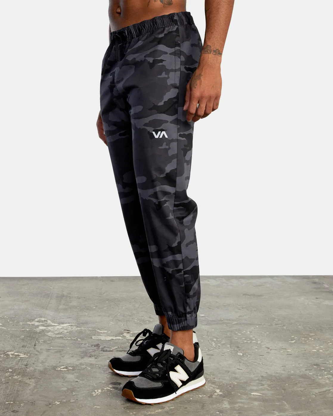 Spectrum Cuffed Track Pants - Camo