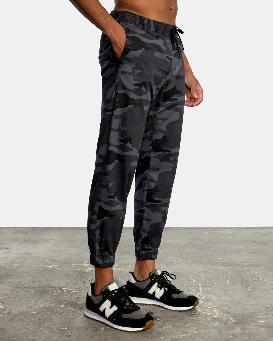 Spectrum Cuffed Track Pants - Camo
