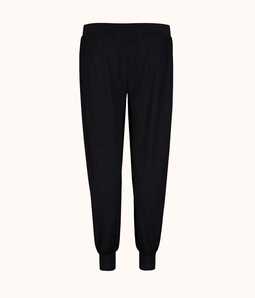 The All-Day Jogger: Jet Black