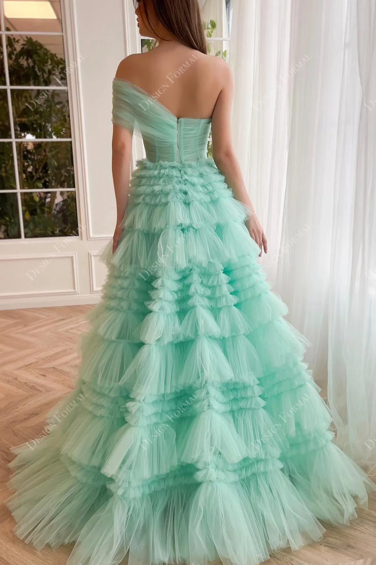 Turquoise Tiered Pleated Tulle One-shoulder Hand-made Celebrity Bridal Gown