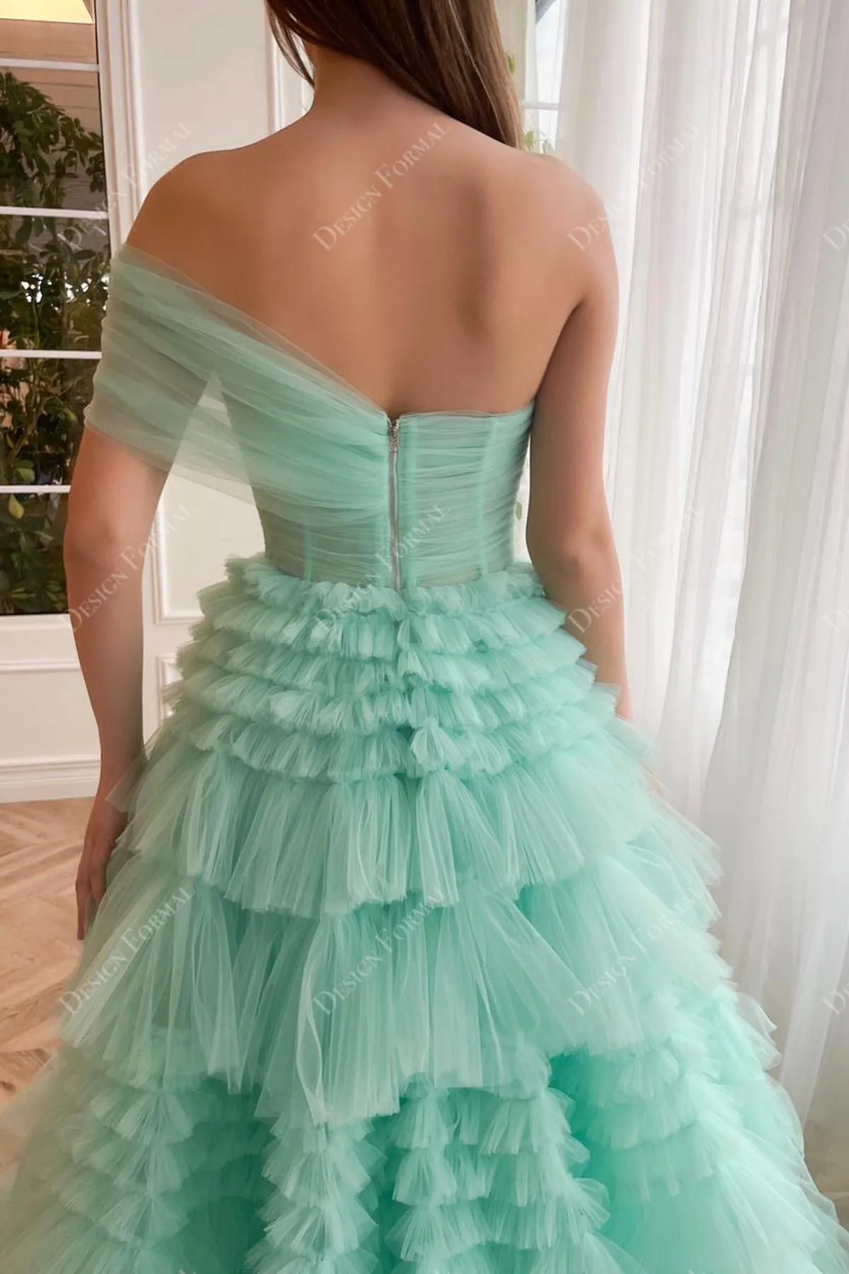 Turquoise Tiered Pleated Tulle One-shoulder Hand-made Celebrity Bridal Gown