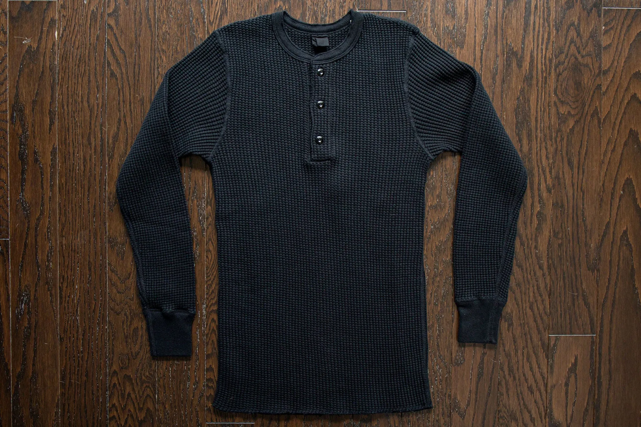 UES Big Waffle Henley - Black