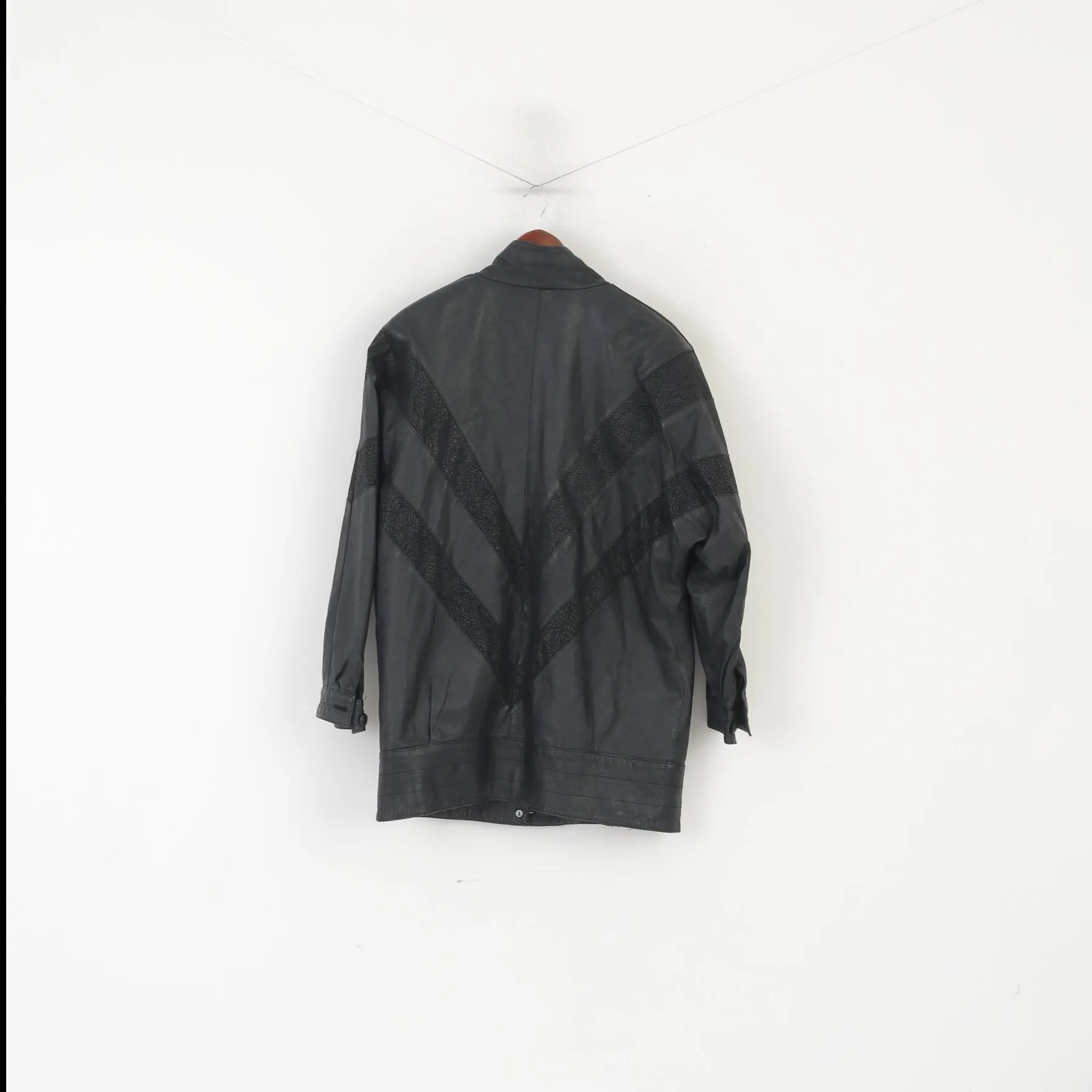 Vintage Women XL Jacket Black Leather Bat Bomber Shoulder Pads Retro Top