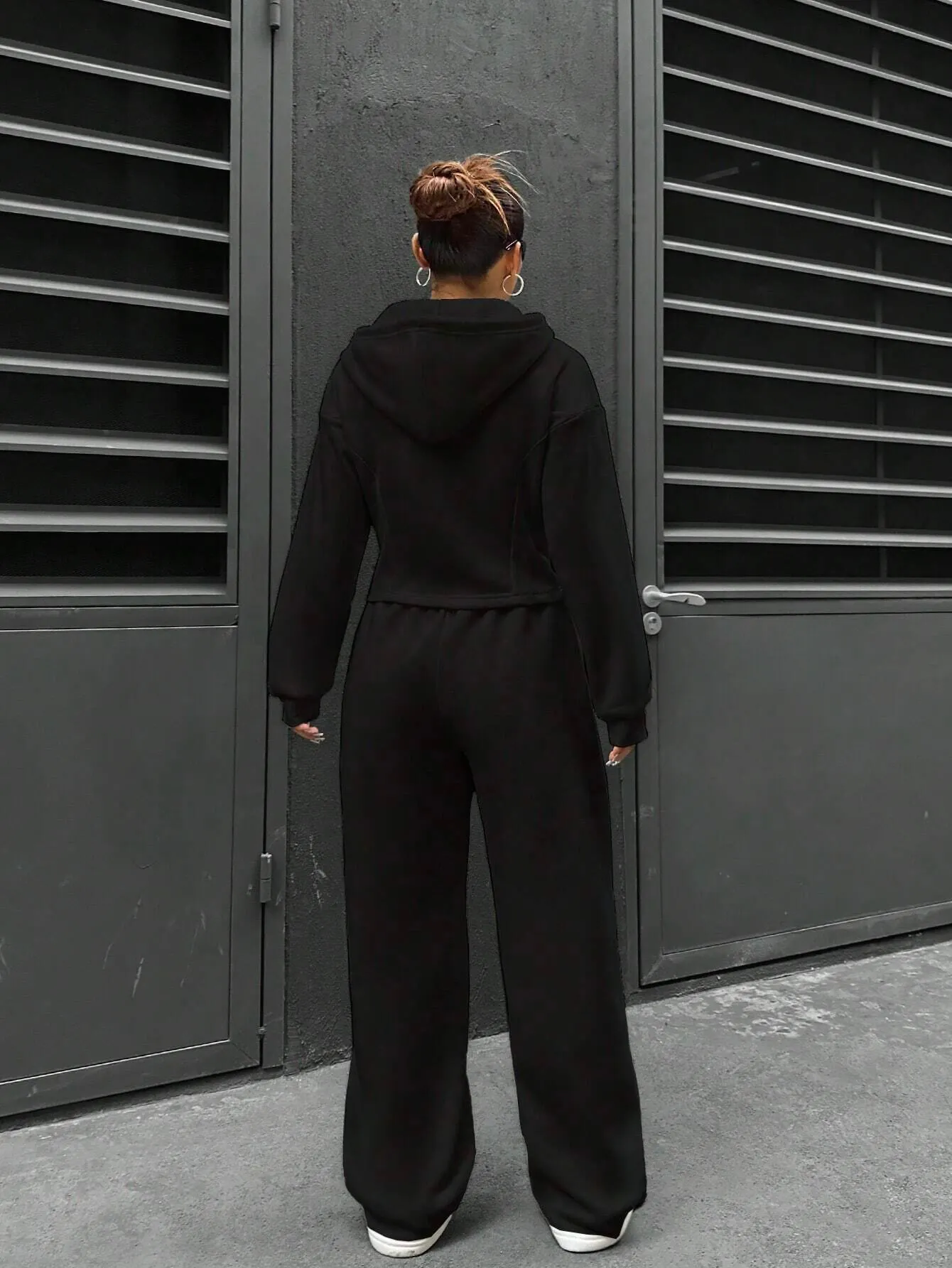 WOMEN'S ZIP-UP HOODED TOP AND PANTS SET